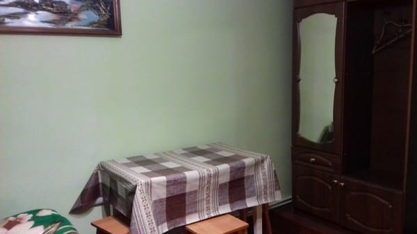Економ тримісний