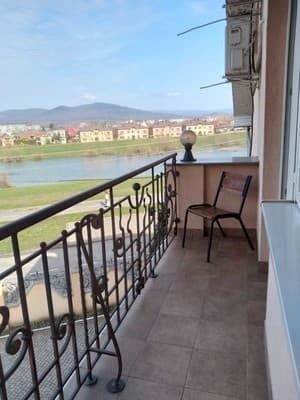 Стандарт тримісний